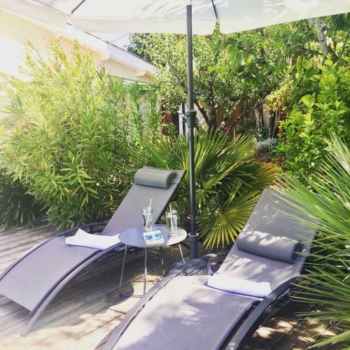 Hostal Villa Les Amarantes