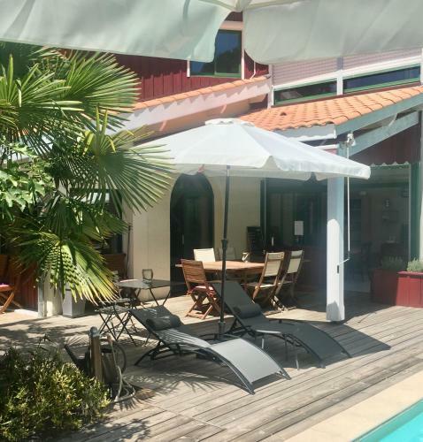 Hostal Villa Les Amarantes