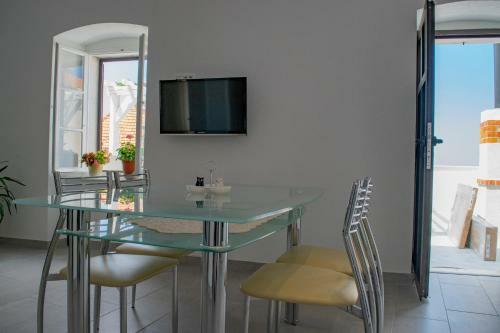 New Apartment In Old Town - Gornje Selo