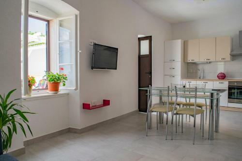 New Apartment In Old Town - Gornje Selo