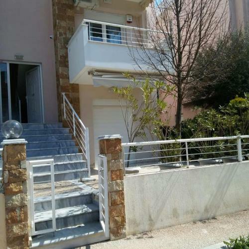 Cozy 1 Bedroom Apartment Close To The Beach!