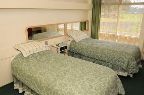 Peninsula Motor Inn