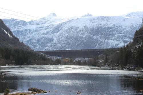 Trolltunga Overnatting Skjeggedal