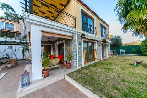 Villa Esen Daily Weekly Rentals