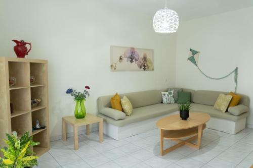 Melanthi Apartment