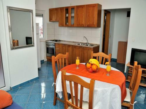 Apartments Mira