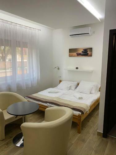 F�rjes Apartments