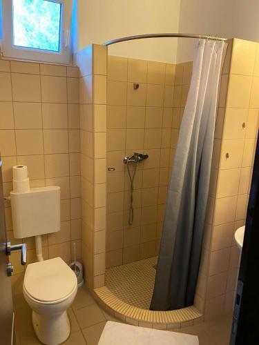 F�rjes Apartments
