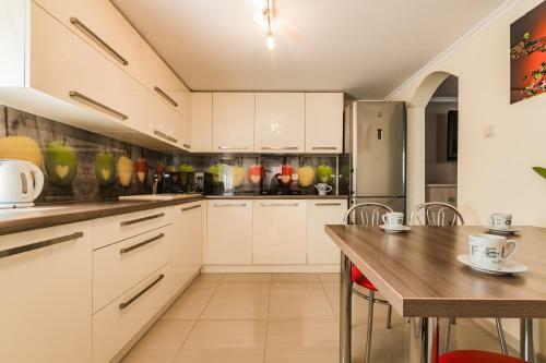 Cavilla - Pokoje I Apartamenty