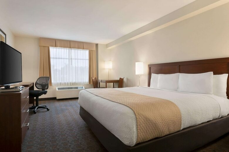 Hotel Days Inn Ottawa Airport