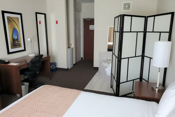 Hotel Days Inn Ottawa Airport