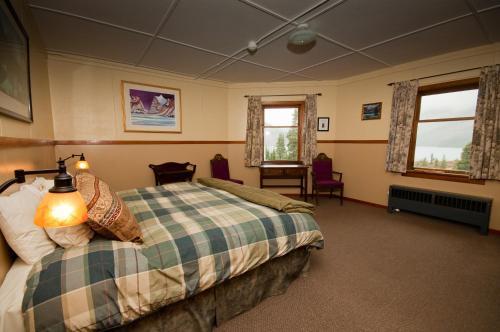 Hotel Num-ti-jah Lodge