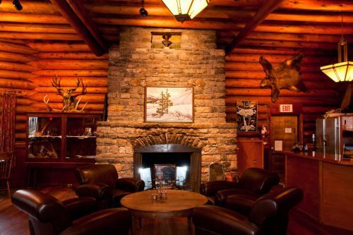 Hotel Num-ti-jah Lodge