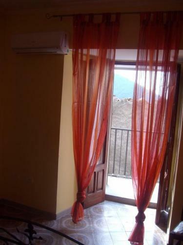 Bed & Breakfast A Taverna Intru U Vicu