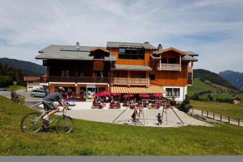 Hotel H�tel Les Skieurs