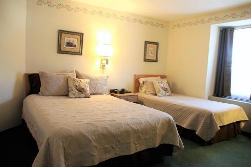 Posada Westborough Inn