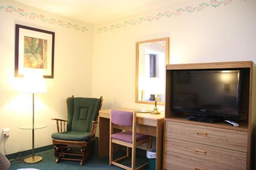 Posada Westborough Inn