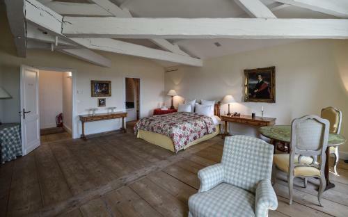 Hostal Ch�teau Du Tertre