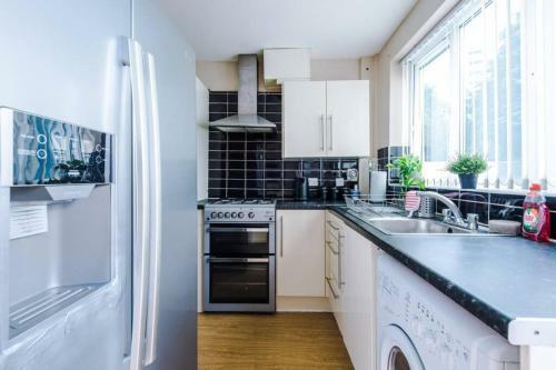 Apartamento Spacious & Luxurious, Peaceful Modern 3 Bed Home
