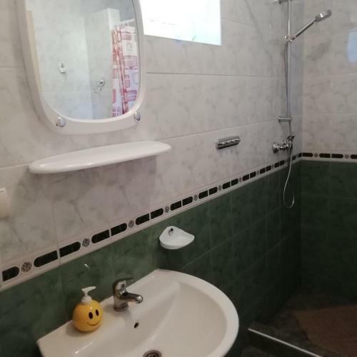 Hostal Pokoje Go?cinne Gra?yna