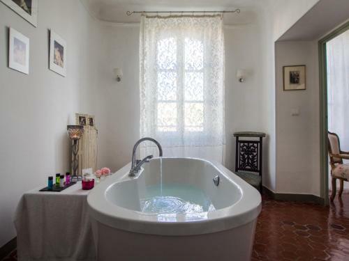 Bed & Breakfast Villa De Lorgues