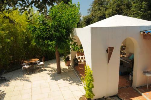 Bed & Breakfast Villa O�a