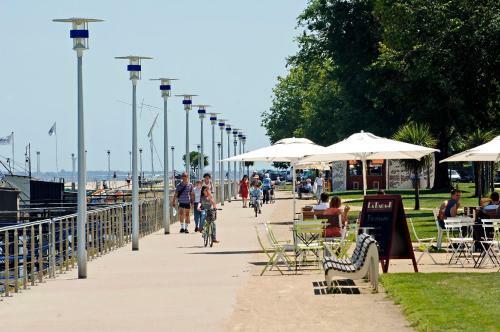 Apartamento Beau Studio Proche Front De Mer Avec Place De Parking