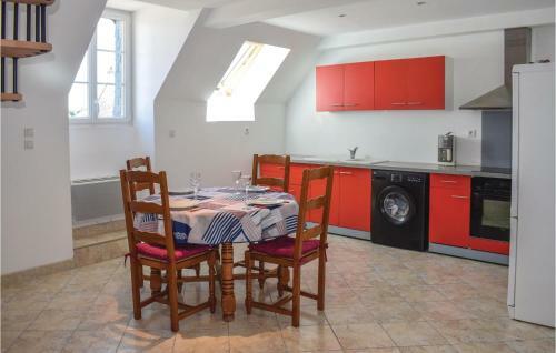 Two-bedroom Apartment In Treguier