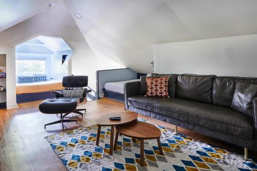 Charles On 11th - Beautifully Restored Historic Southside Home, Walkable, Perfect For Groups