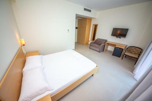 Hotel Borshi