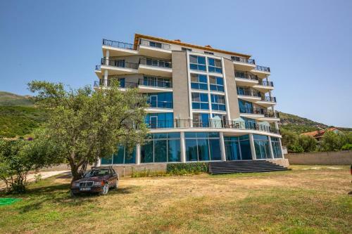 Hotel Borshi