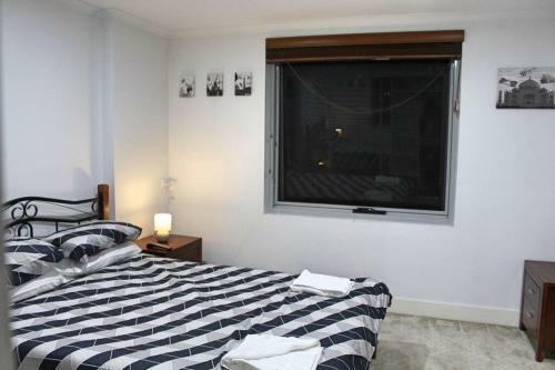 Apartamento Executively Styled 2 Bed, 2 Bath, Perfect Location
