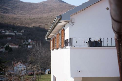 Lola Apartment