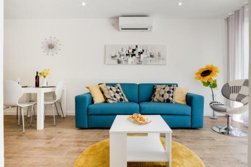 Modern Mediterranean Apartment