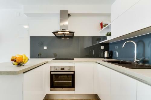 Modern Mediterranean Apartment