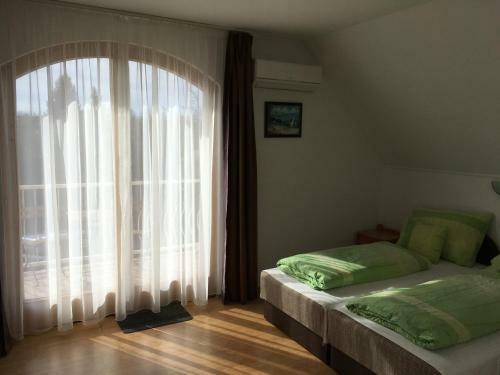 Hostal Balaton Vend�gh�z