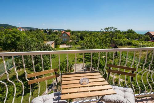 Hostal Balaton Vend�gh�z