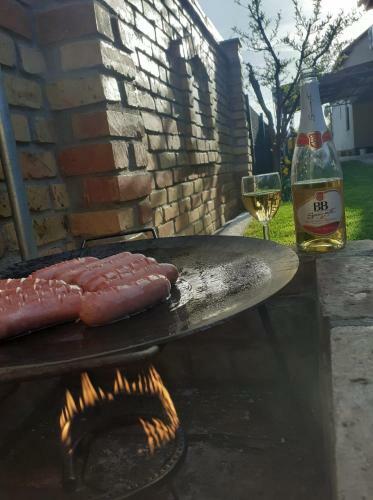 Csal�di Apartman Balatonkereszt�ron