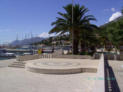 Sea View Apartment For 2-4 People - Family