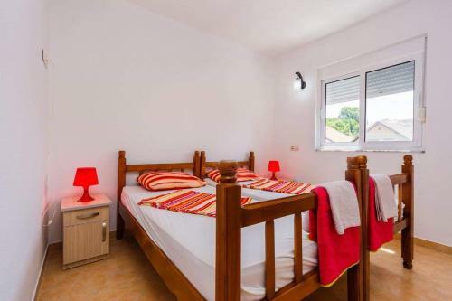 Hostal Apartments Emina