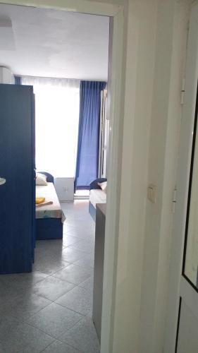 Apartment 4