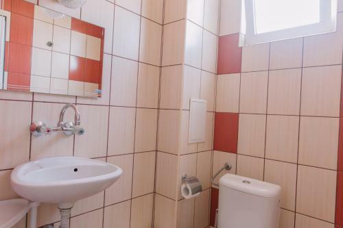 Hostal Hronos