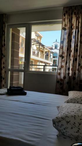 Geniko Apartments