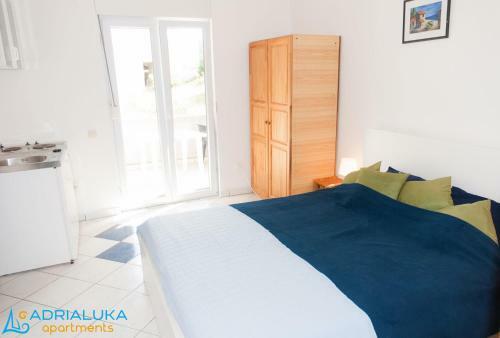 Apartments Adrialuka
