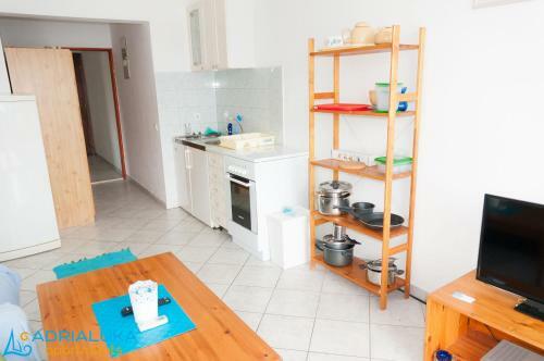 Apartments Adrialuka