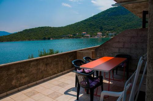 Apartments Adrialuka