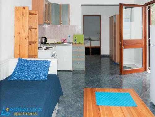 Apartments Adrialuka