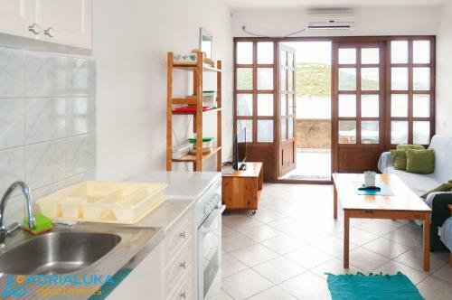 Apartments Adrialuka