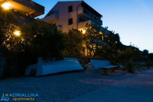 Apartments Adrialuka