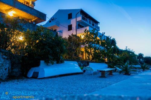 Apartments Adrialuka